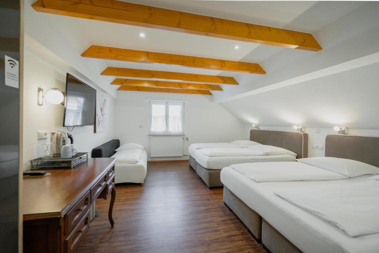 Park Hotel & Gaestehaus Руст Экстерьер фото