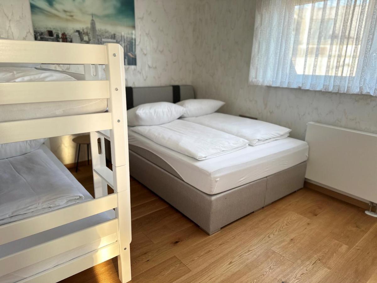 Park Hotel & Gaestehaus Руст Экстерьер фото
